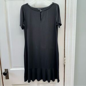 White House Black Market‎ black short sleeve dress women's medium